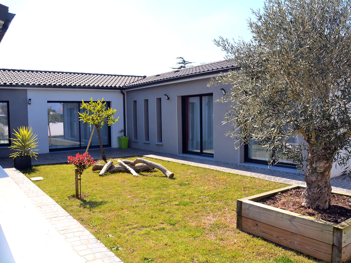 Agir Bâtiment constructeur de maisons individuelles La Palmyre Les Mathes Royan Presqu'île d'Arvert Charente maritime