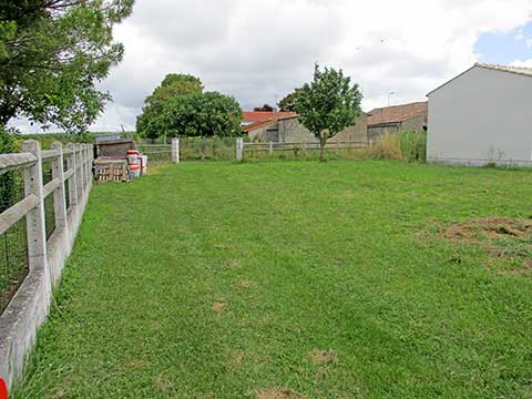 Terrain rectangulaire de 350m² dans quartier très calme, de la commune des Mathes | LES MATHES Charente Maritime